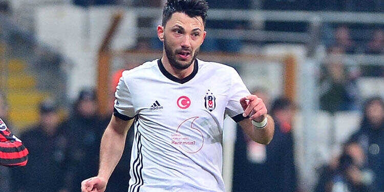 Tolgay Arslan, Beşiktaş’a veda etti
